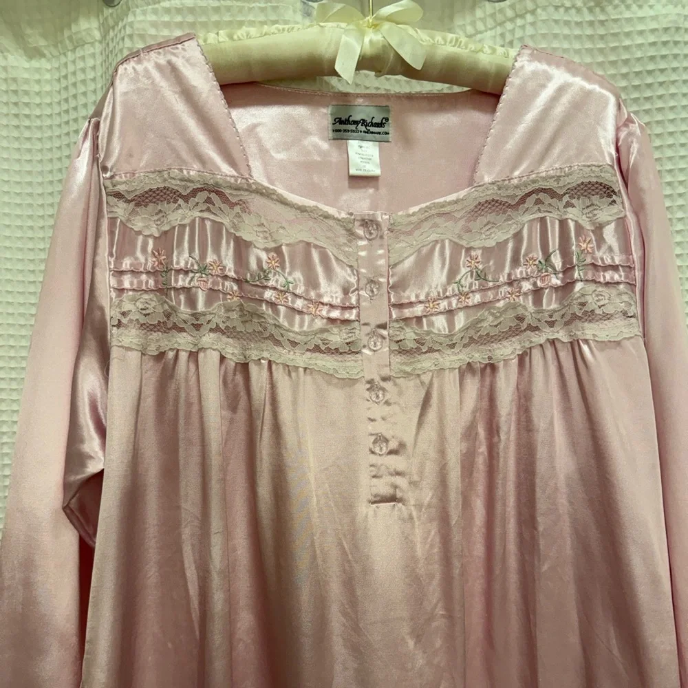 Vintage Anthony Richards Pink Satin Robe - 1X - Picture 3 of 6